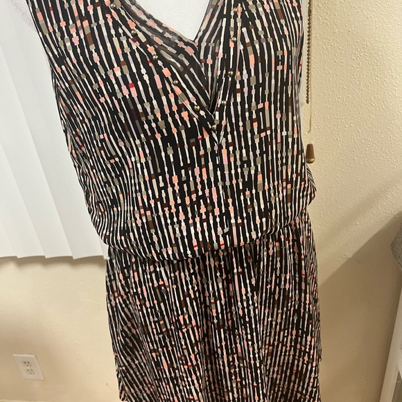 WHITE HOUSEE BLACK MARKET MIDI DRESS SIZE 4 - Picture 15 of 16